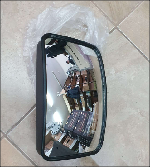 Зеркало с кронштейном